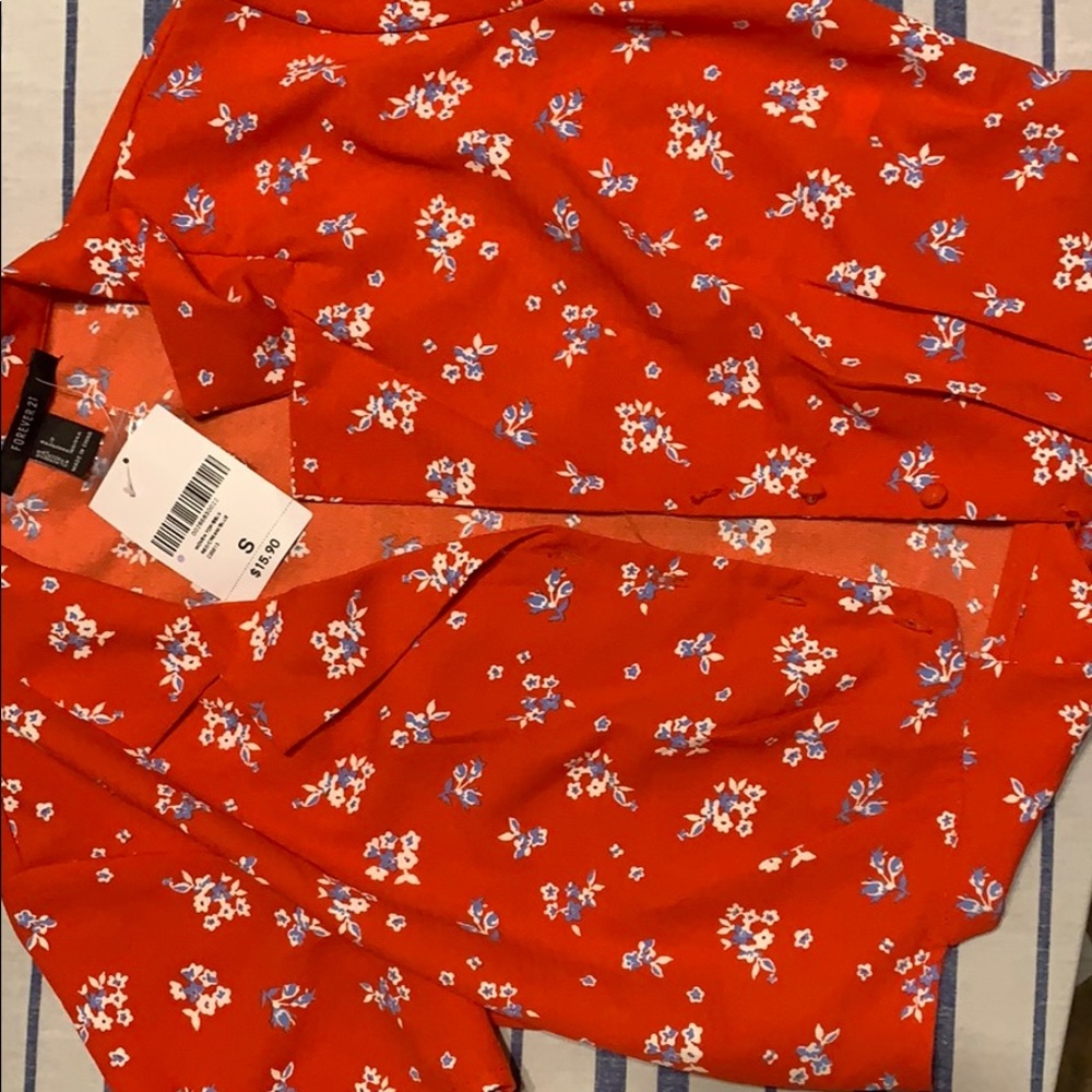 Red Floral cropped blouse